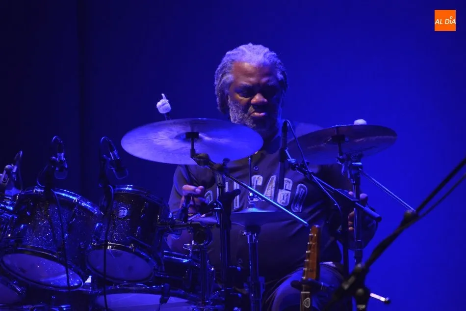 Foto 7 - El ic&oacute;nico John Mayall acerca su m&uacute;sica al CAEM