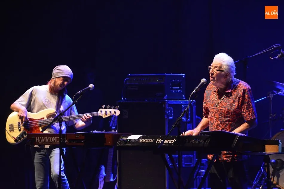 Foto 5 - El ic&oacute;nico John Mayall acerca su m&uacute;sica al CAEM