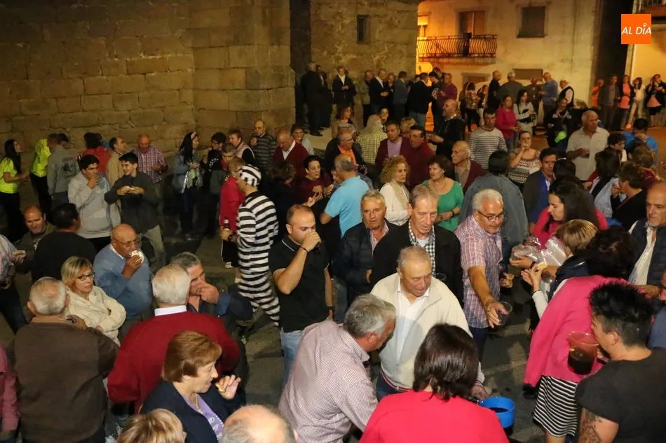 Foto 5 - Cabeza del Caballo se suma en apoyo a la Espa&ntilde;a Vaciada en el inicio de sus fiestas de las...