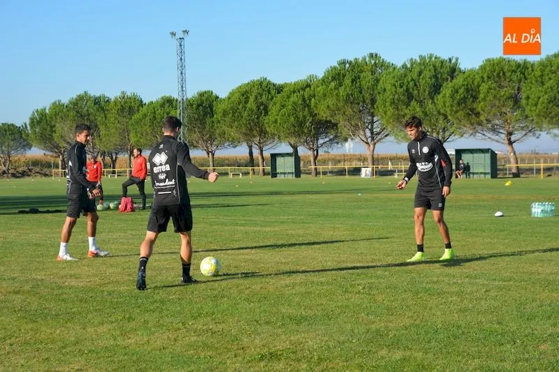 Foto 8 - Unionistas ultima el derbi charro ante el Salamanca UDS en Villoria