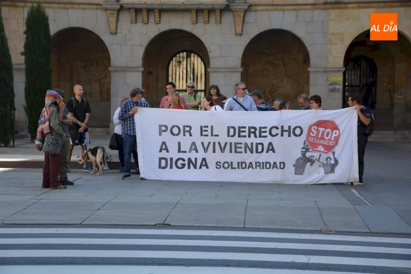 Manifestación que reclama el derecho a una vivienda digna / Lydia González