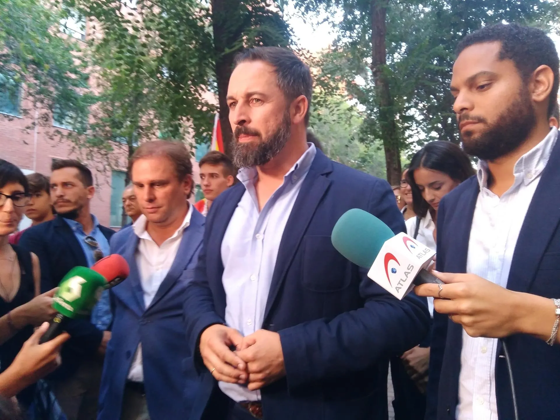 Abascal atiende a los medios de comunicación / Europa Press