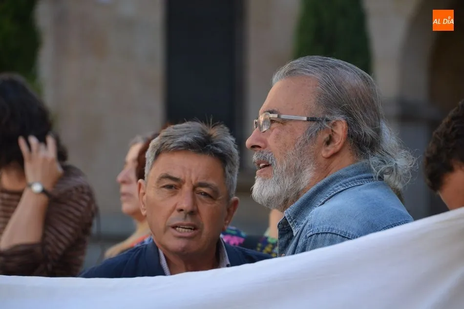 Foto 4 - Stop Desahucios realiza una concentraci&oacute;n para reclamar el derecho a una vivienda digna