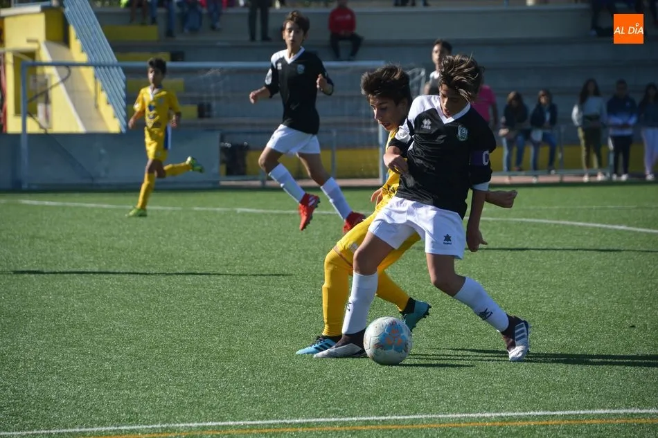 Foto 6 - Resultados, clasificaciones e im&aacute;genes del f&uacute;tbol base provincial