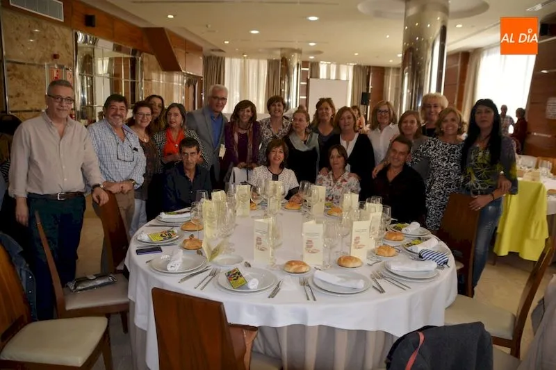 La promoción de magisterio 1981-1984 vuelve a reencontrarse