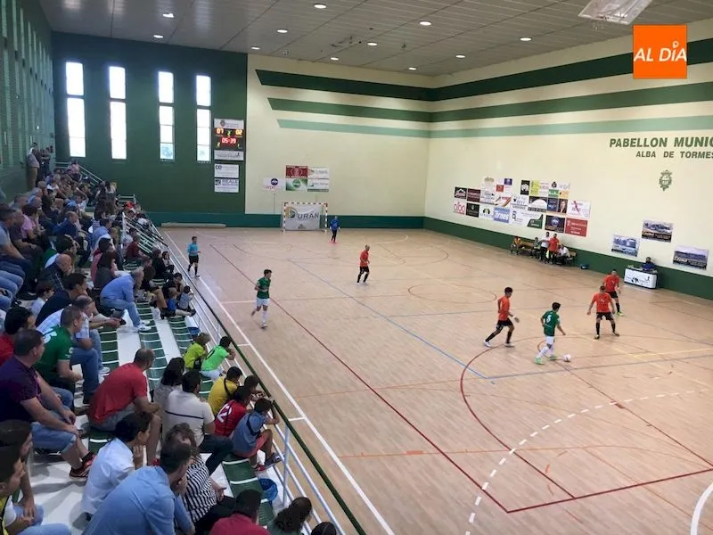 Acción del partido entre el Piensos Durán Albense y el Boal FS