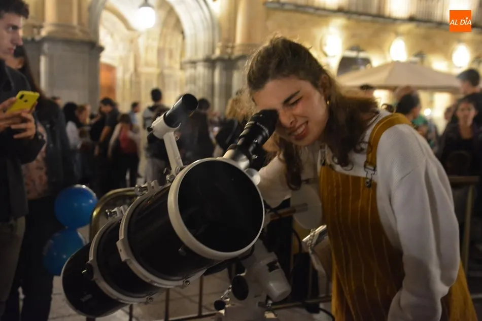 Foto 8 - La Organizaci&oacute;n Salmantina de la Astron&aacute;utica y el Espacio celebra la X Noche Internacional de...