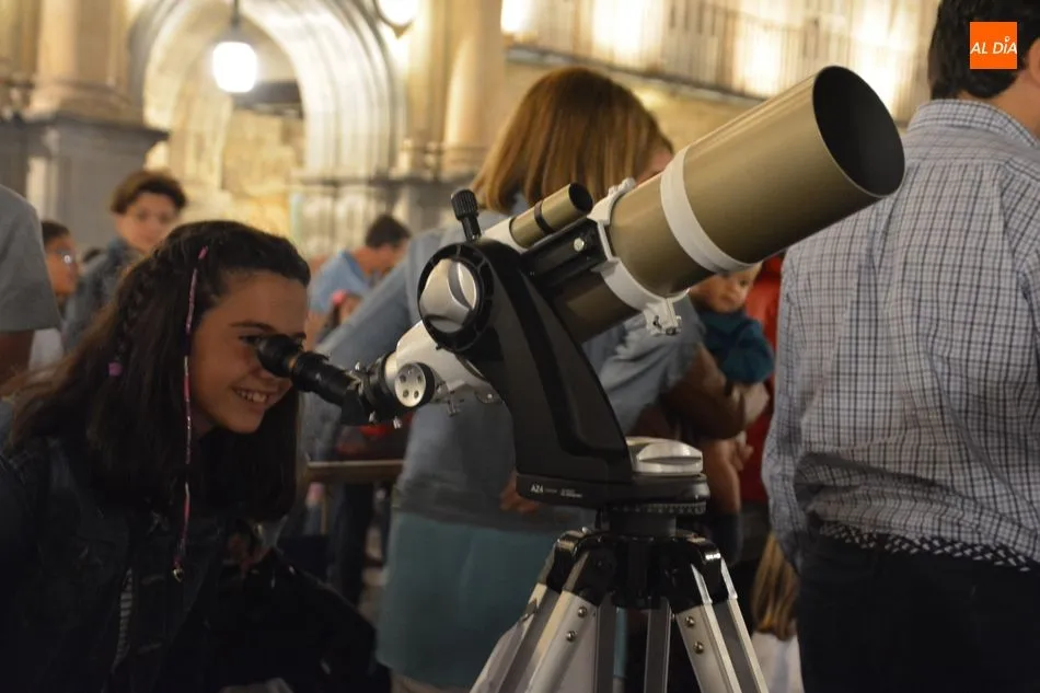 Foto 4 - La Organizaci&oacute;n Salmantina de la Astron&aacute;utica y el Espacio celebra la X Noche Internacional de...