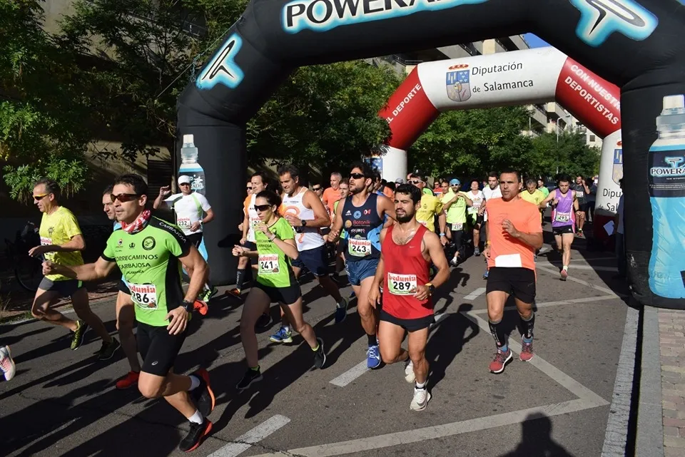 Foto 2 - Asier Cu&eacute;llar y Joana Monta&ntilde;o vencen en la Carrera de Veterinarios