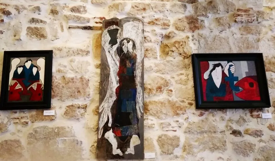 El artista rumano Robert Strebeli expone su obra en la cafetería Las Torres  