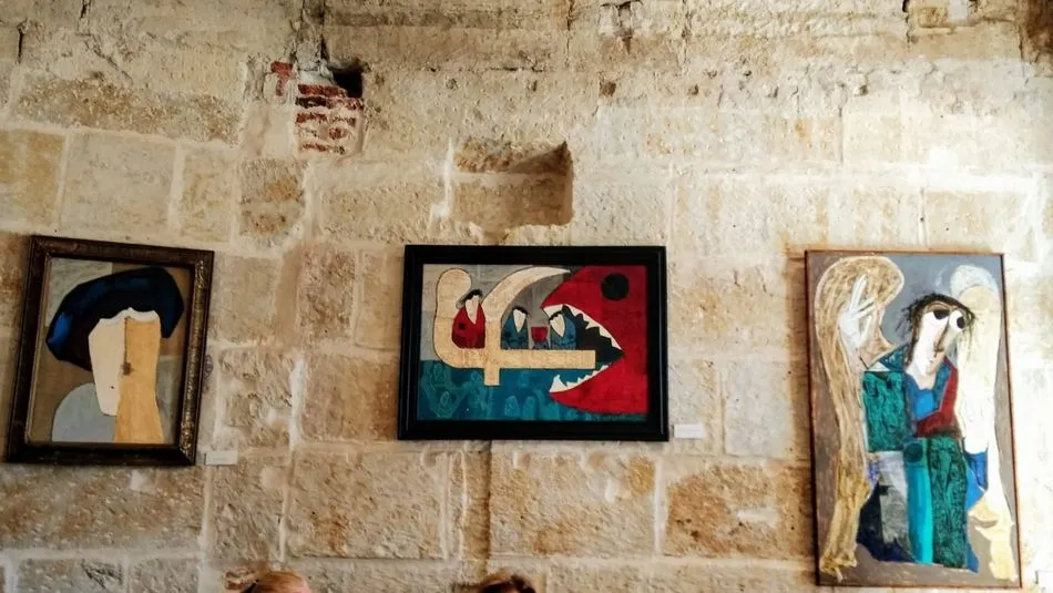 Foto 2 - El artista rumano Robert Strebeli expone su obra en la cafeter&iacute;a Las Torres  