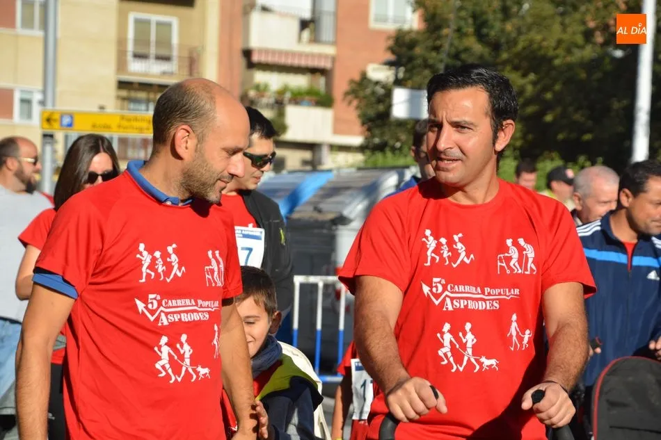Foto 7 - Salamanca se vuelca con la V Marcha Popular de Asprodes