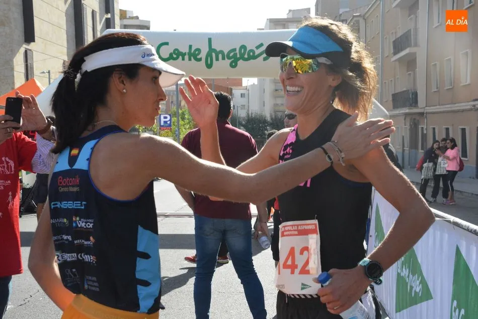 Foto 8 - Jes&uacute;s Galache y &Aacute;ngeles Mu&ntilde;oz vencen en la prueba competitiva de la V Carrera Popular Asprodes