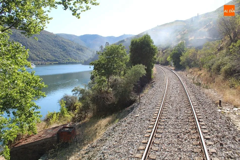 Foto 2 - En el Hist&oacute;rico do Douro, un emocionante viaje en un tren a vapor  