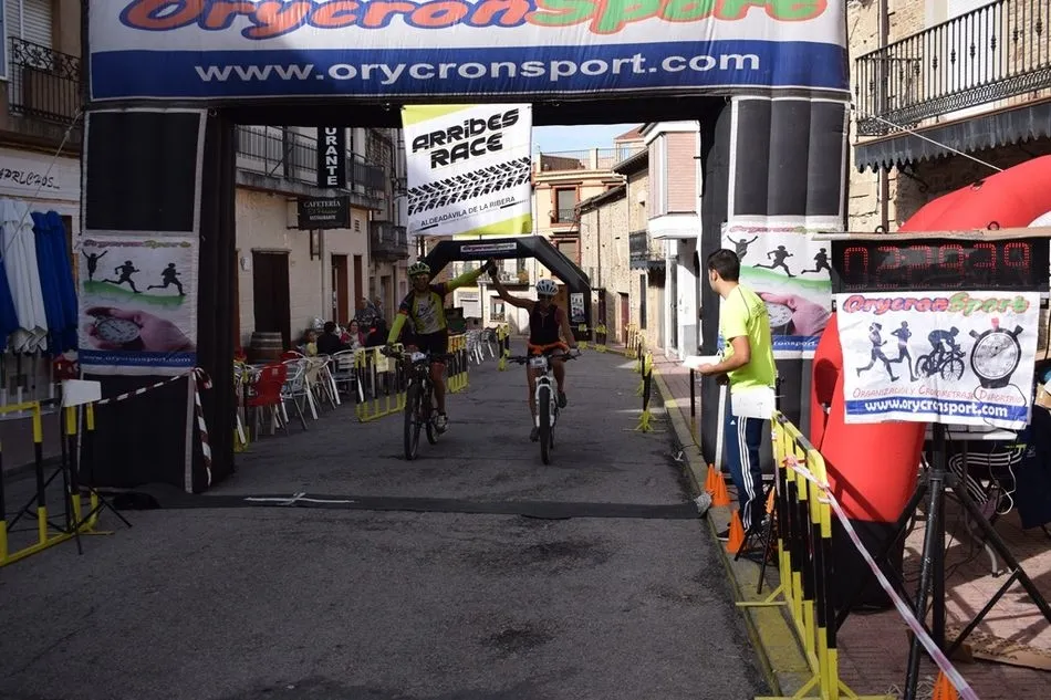 Foto 7 - Jos&eacute; Carlos &Aacute;lvarez y Eva Mart&iacute;n se llevan la tercera Marcha BTT Arribes Race de Aldead&aacute;vila  