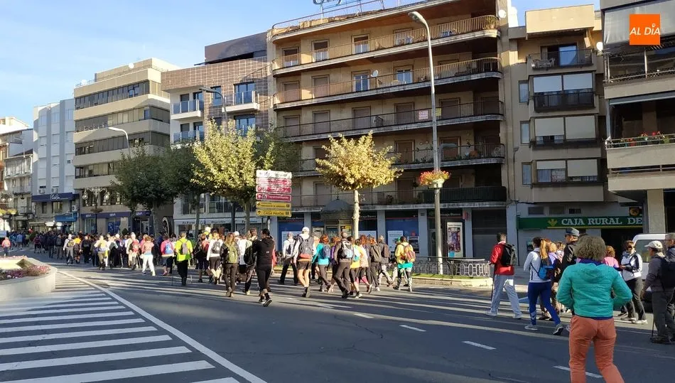 Salida desde La Corredera de la marcha senderista Ruta del Emperador Trajano