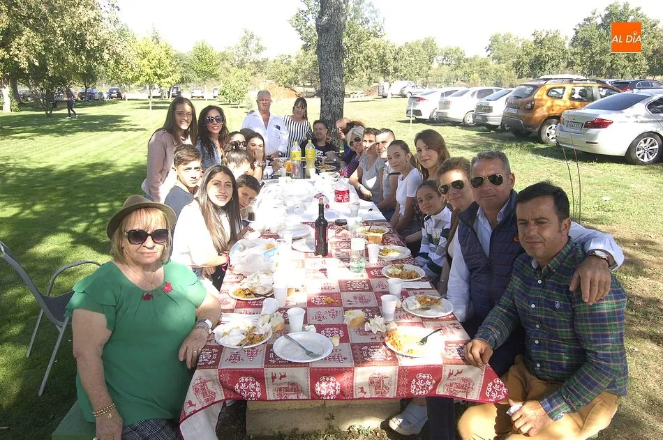 Foto 4 - Paella y parrillada para despedir las fiestas de Alba de Yeltes