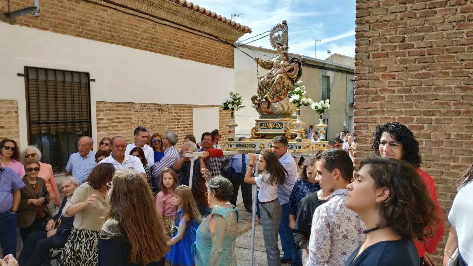 Foto 3 - R&aacute;gama se echa a las calles para festejar a la Virgen de Rosario en el pen&uacute;ltimo d&iacute;a de sus...