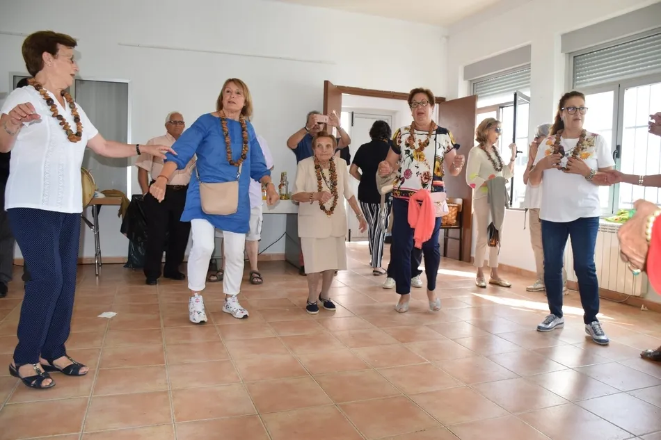 Foto 5 - Puerto Seguro vive un d&iacute;a de fiesta en torno a la almendra  
