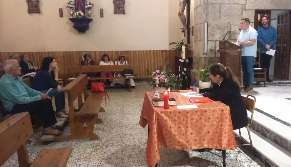 Foto 4 - La Parroquia de San Andr&eacute;s celebra una Asamblea  