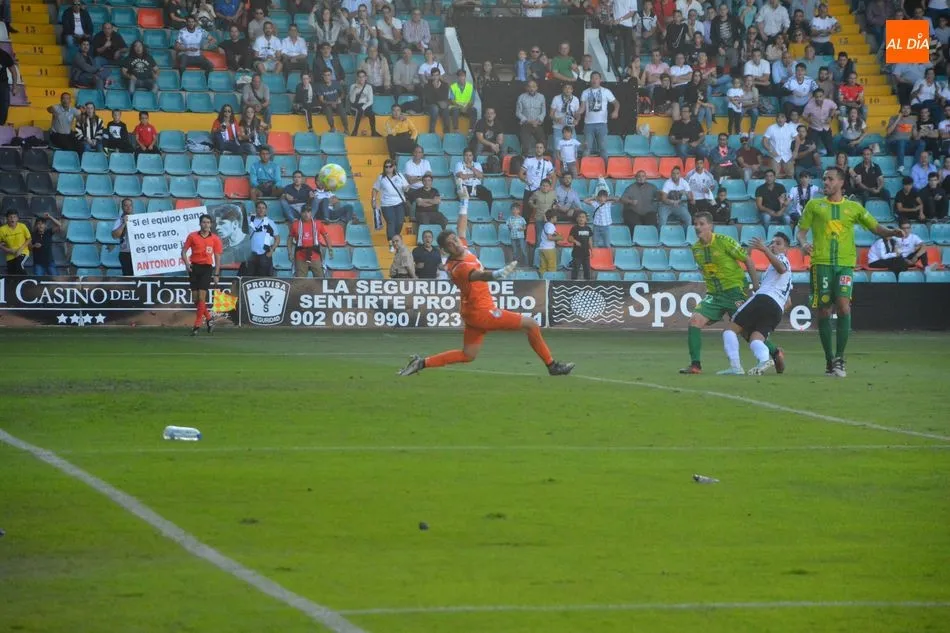 Acción del segundo gol de Giovanni en el derbi charro / Lydia González