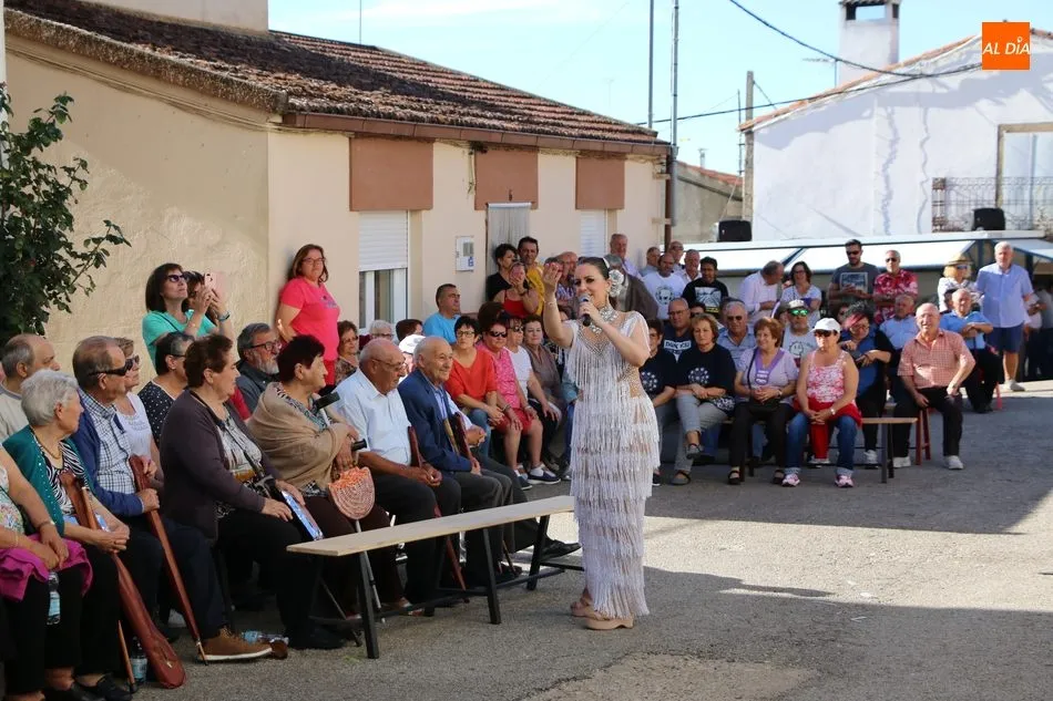 Foto 2 - En Cabeza del Caballo enfilan el final de las fiestas con el homenaje a los mayores y una...