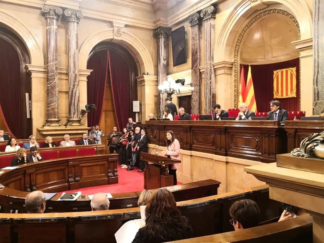 Sesión en el Parlament de Cataluña / Europa Press