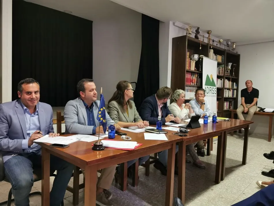 Foto 4 - Adriss presenta en Herguijuela de la Sierra el Proyecto de Cooperaci&oacute;n &lsquo;Despoblaci&oacute;n y Empleo&rsquo;