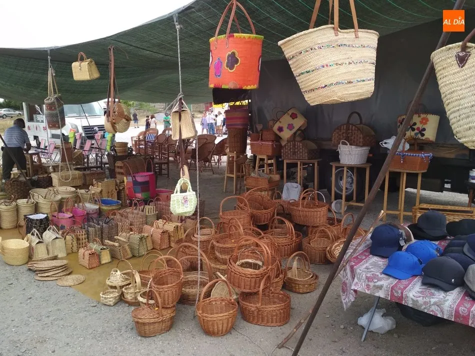 Foto 4 - Exitoso primer mercadillo de oto&ntilde;o en Trabanca  