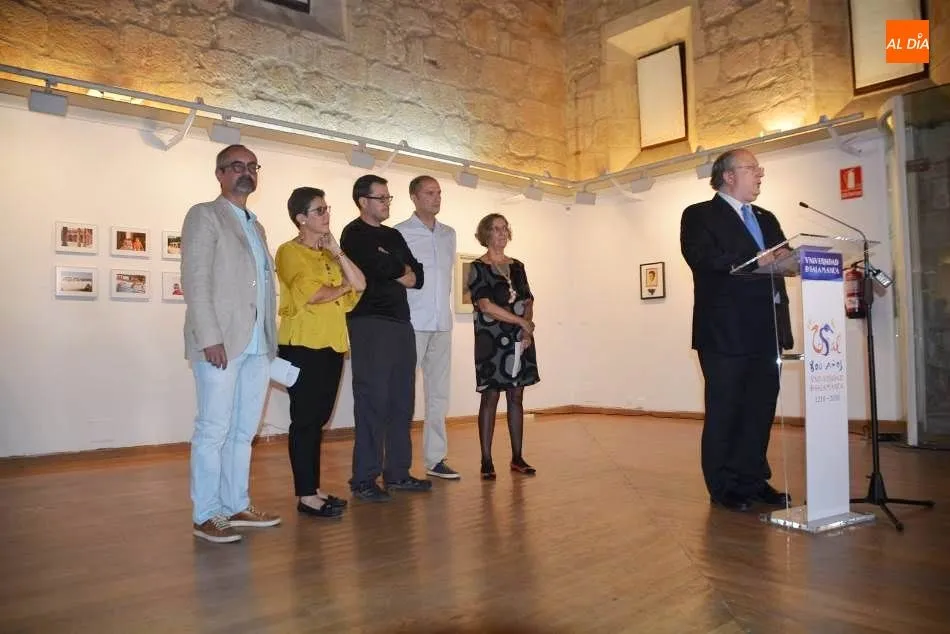 Foto 5 - Una exposici&oacute;n recuerda la figura y el legado del Luis Santos, m&eacute;dico y profesor de la USAL