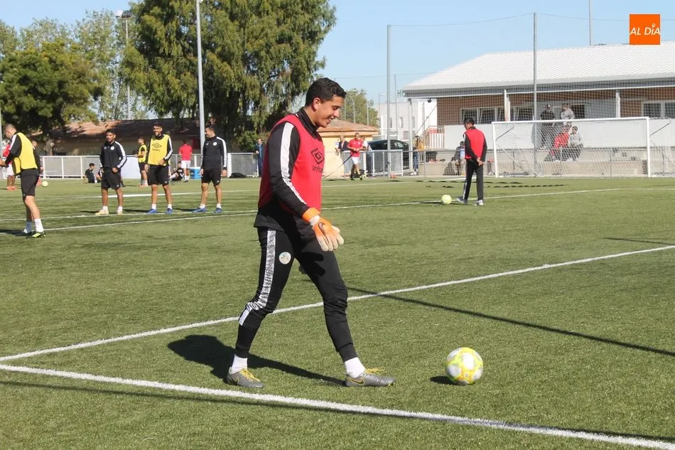 Foto 9 - El Salamanca UDS encara el derbi ante el Guijuelo