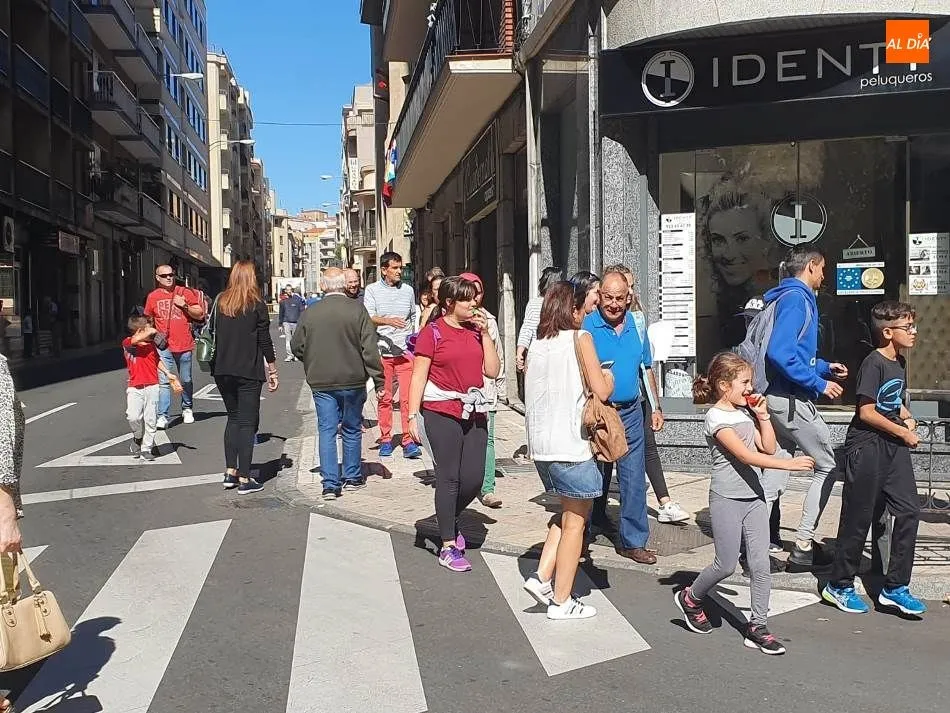 Foto 5 - Tercer d&iacute;a de movilizaciones de las familias del CEIP Juan Ja&eacute;n por las molestias que suponen las ...