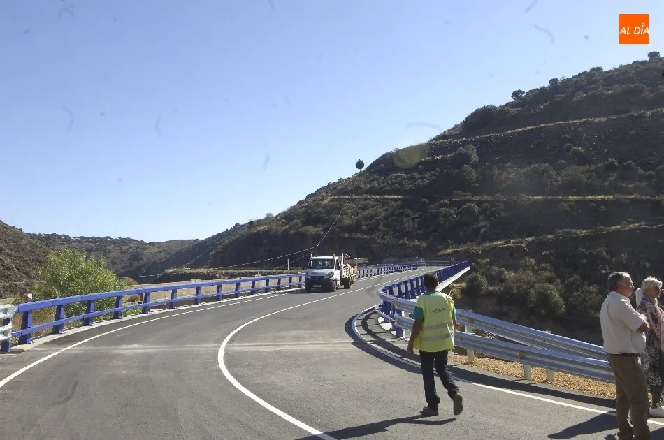 Foto 8 - Entra en funcionamiento el nuevo puente del Risco de Martiago  