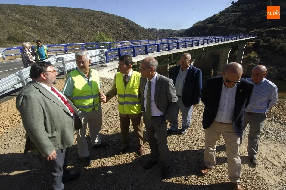 Foto 11 - Entra en funcionamiento el nuevo puente del Risco de Martiago  