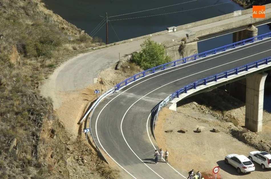 Foto 2 - Entra en funcionamiento el nuevo puente del Risco de Martiago  
