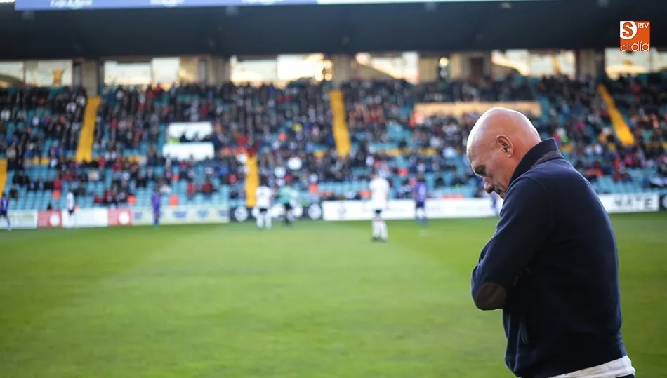 Calderé, cabizbajo, en el Helmántico