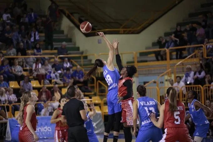 Una acción del partido disputado en Wüzburg / TWITTER