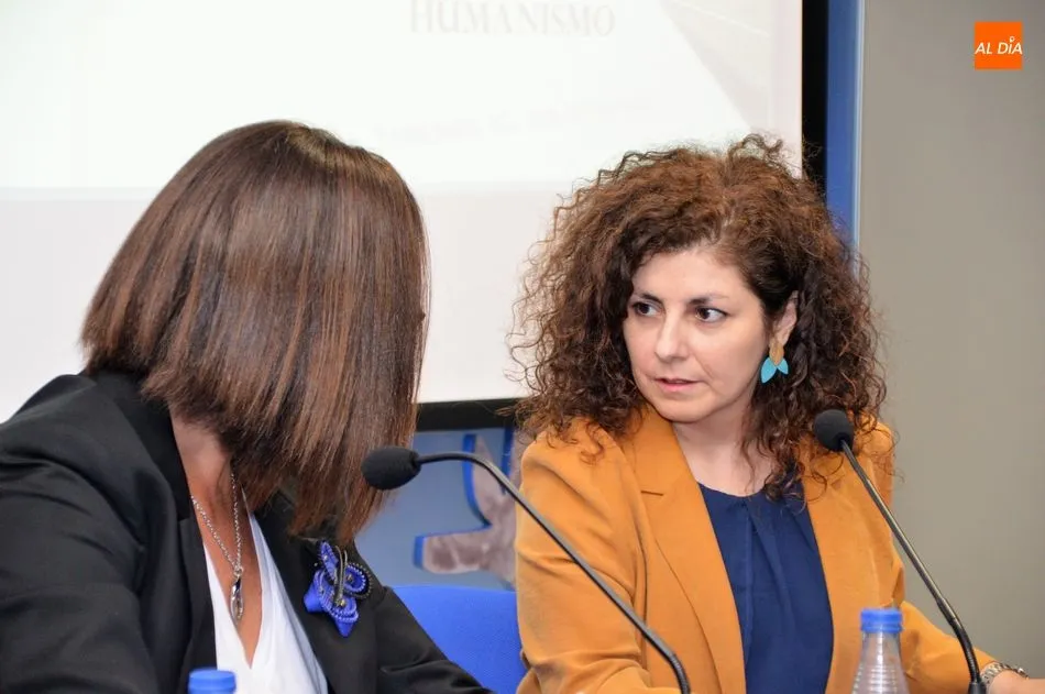 Foto 8 - Almudena Torres presenta &lsquo;Los matices de mi vida&rsquo;&nbsp;en la Sala de la Palabra del Liceo  