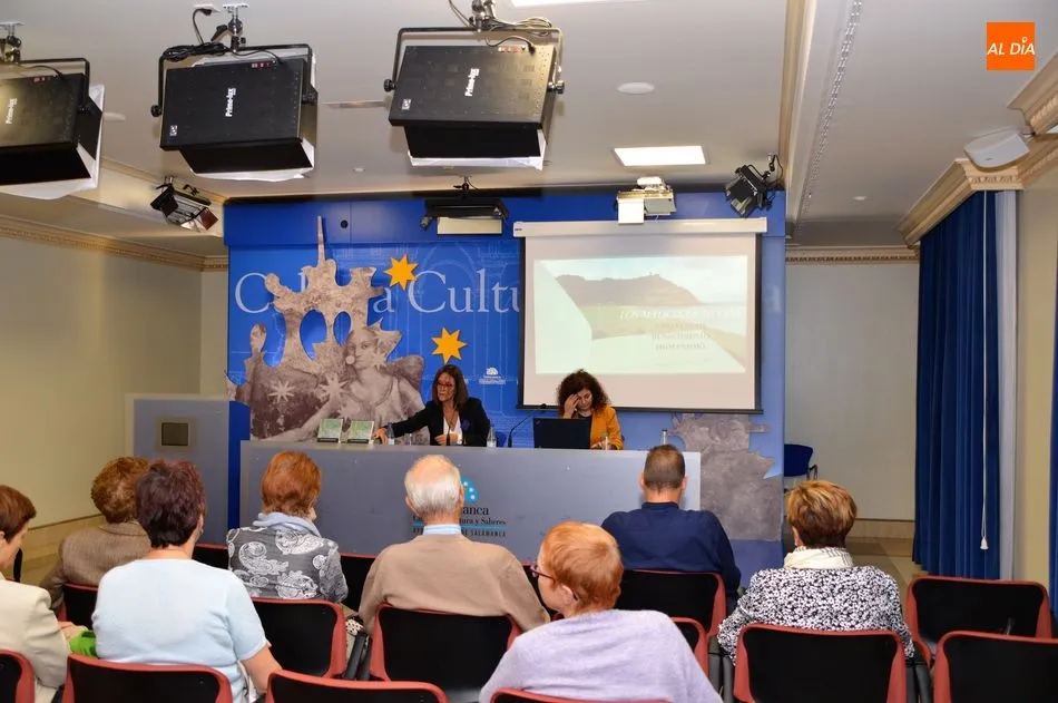 Foto 3 - Almudena Torres presenta &lsquo;Los matices de mi vida&rsquo;&nbsp;en la Sala de la Palabra del Liceo  