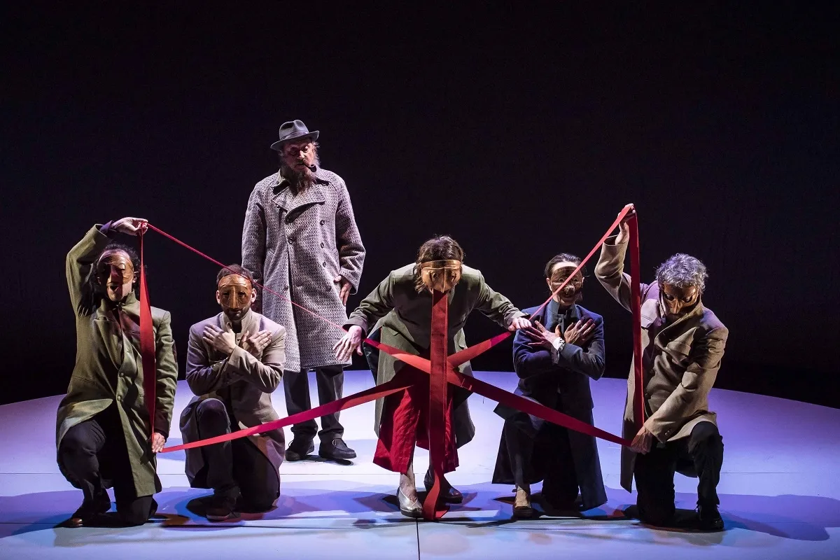 Escena de una obra representada por Els Joglar