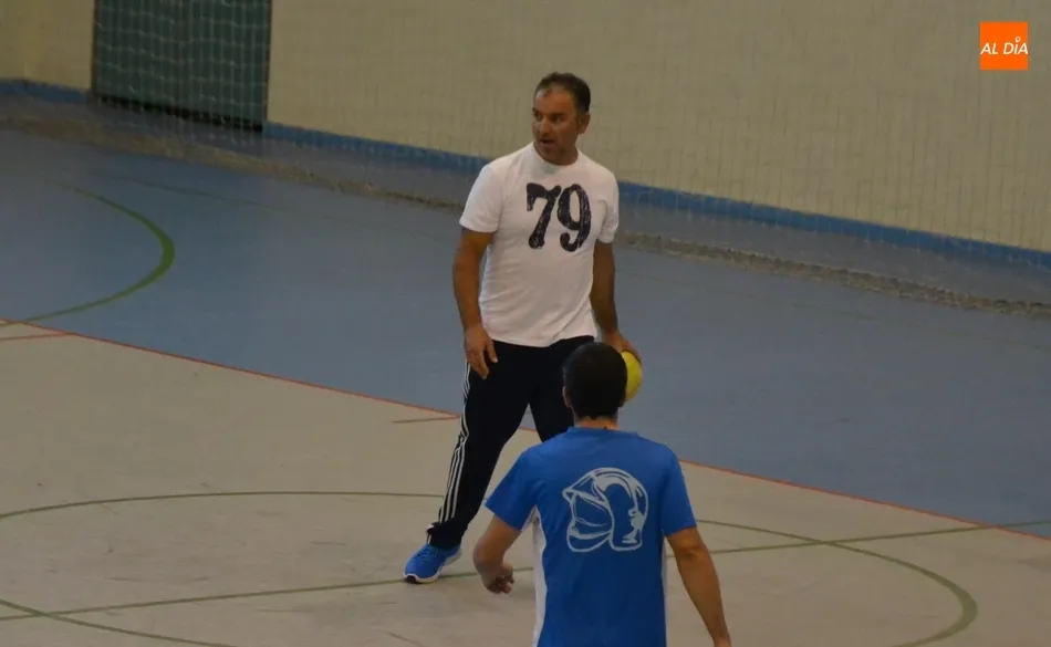 Foto 10 - Los Bomberos se adjudican el torneo organizado con motivo de la festividad de la Guardia Civil  