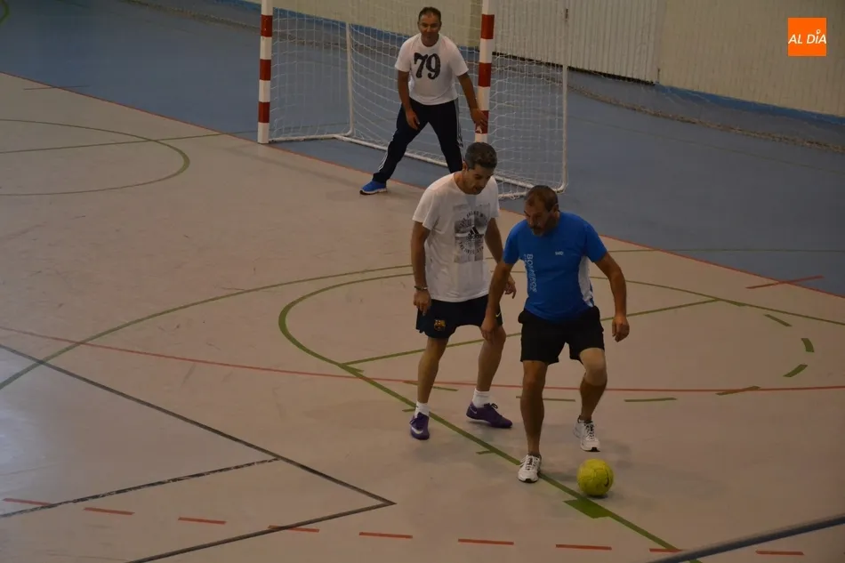 Foto 7 - Los Bomberos se adjudican el torneo organizado con motivo de la festividad de la Guardia Civil  