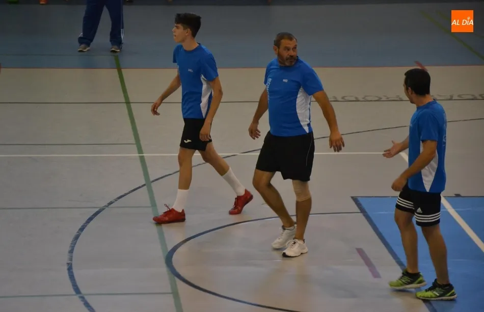 Foto 6 - Los Bomberos se adjudican el torneo organizado con motivo de la festividad de la Guardia Civil  