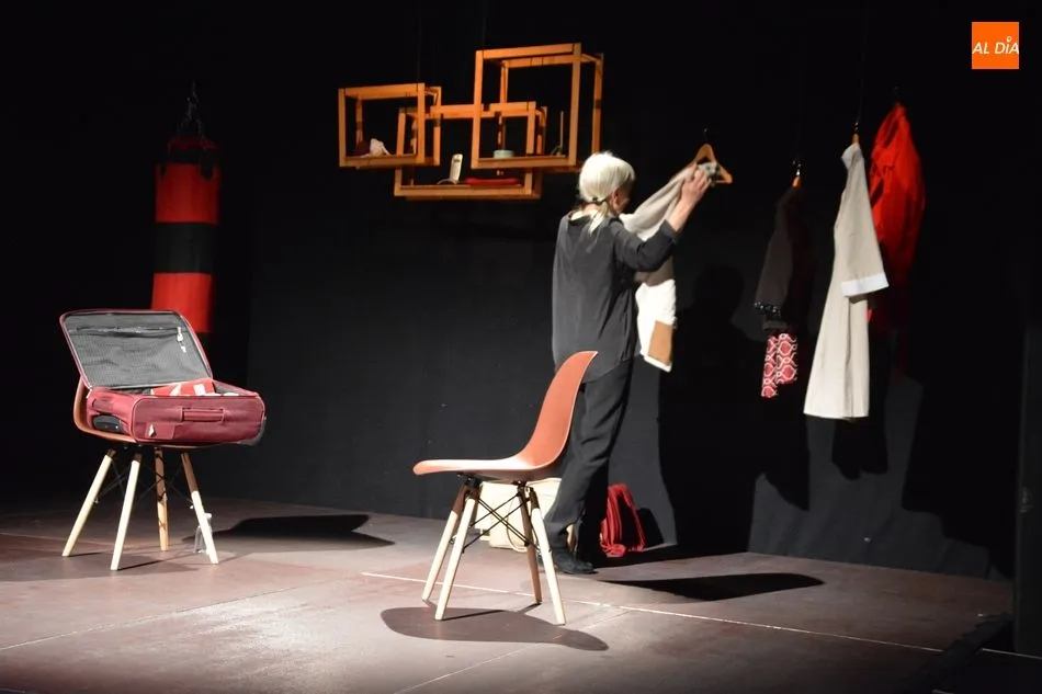 Foto 3 - Lleno en el estreno absoluto de la obra &lsquo;Hormigas en el alma&rsquo; de Foroasteros Teatro