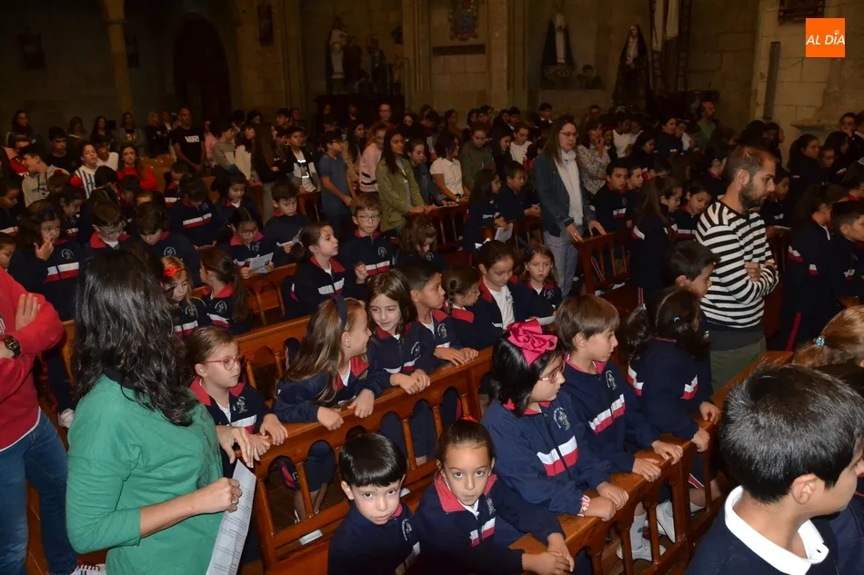 Foto 7 - Misioneras de la Providencia clausura con una misa la celebraci&oacute;n de sus 50 a&ntilde;os en Ciudad...