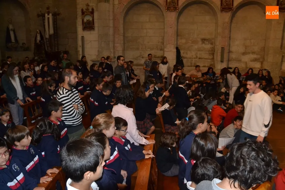 Foto 8 - Misioneras de la Providencia clausura con una misa la celebraci&oacute;n de sus 50 a&ntilde;os en Ciudad...