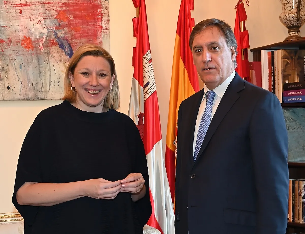 Isabel Blanco y Carlos García Carbayo durante su reunión