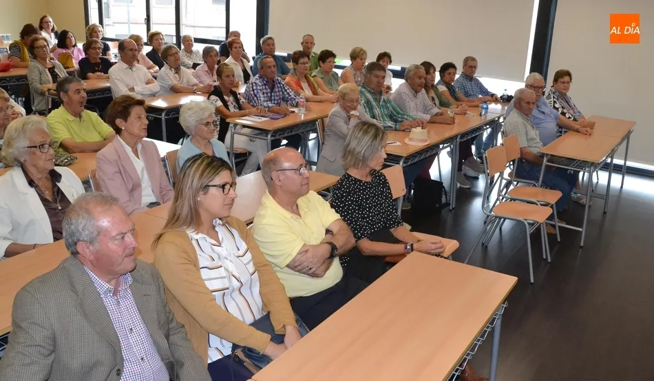 Foto 4 - La Universidad de la Experiencia inaugura el curso rompiendo su &lsquo;techo de cristal&rsquo; de...