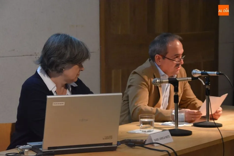 Foto 3 - La investigadora Isabel Varela Nieto ofrece una conferencia sobre la sordera en la Casa de las...