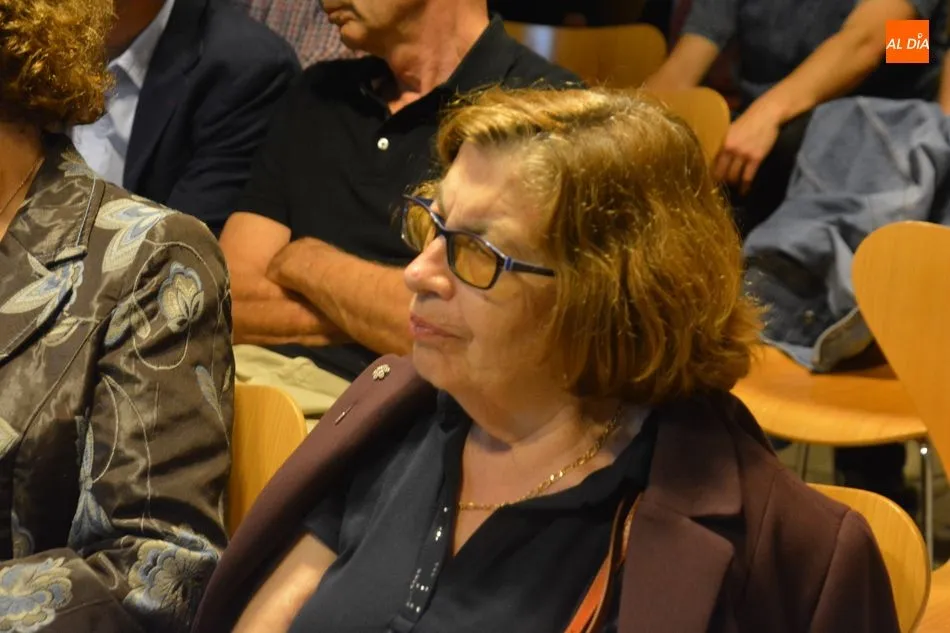 Foto 5 - La investigadora Isabel Varela Nieto ofrece una conferencia sobre la sordera en la Casa de las...